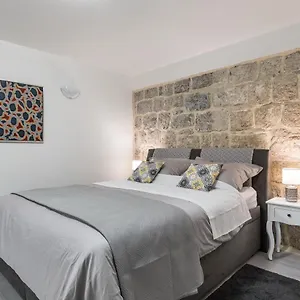 Apartamento Toniko